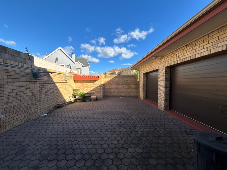 4 Bedroom Property for Sale in Diaz Beach Western Cape